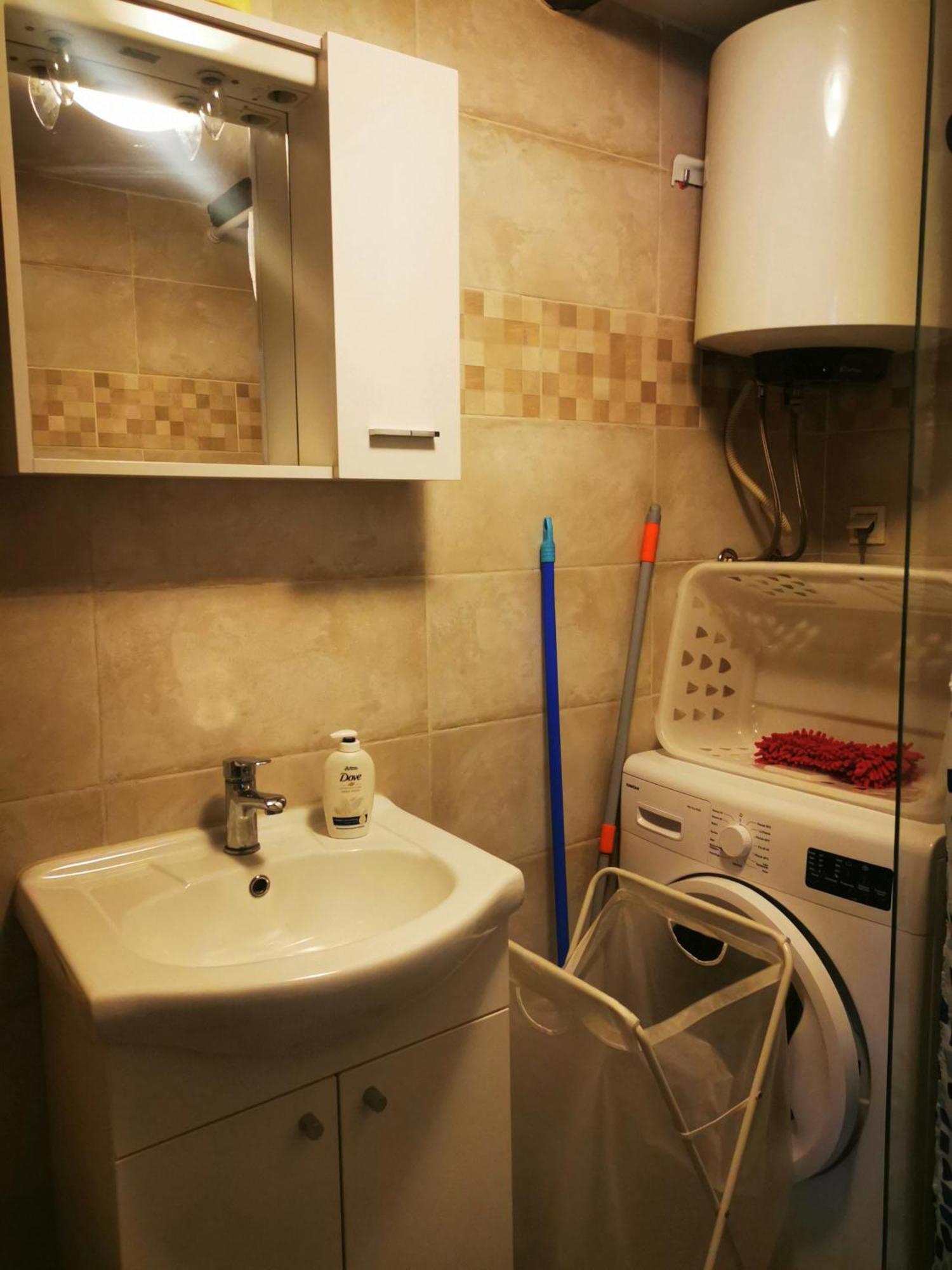 Attica Apartment Пула Экстерьер фото