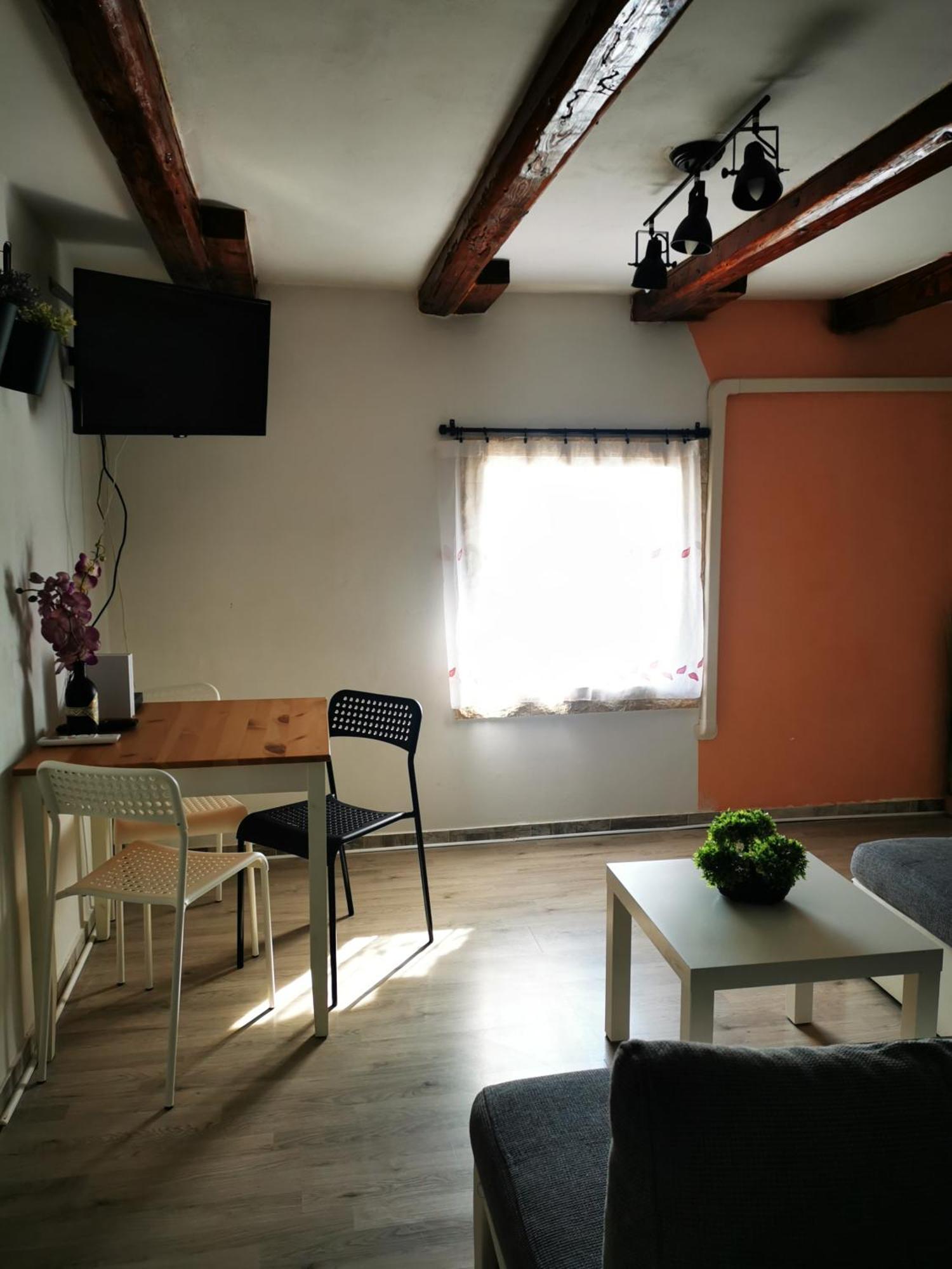 Attica Apartment Пула Экстерьер фото